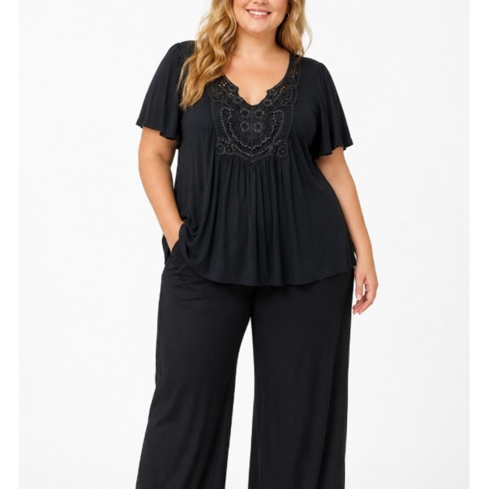 New Live and‎ Let Live Top 1X Black Embroidered Lace Boho Beaded Soft Knit